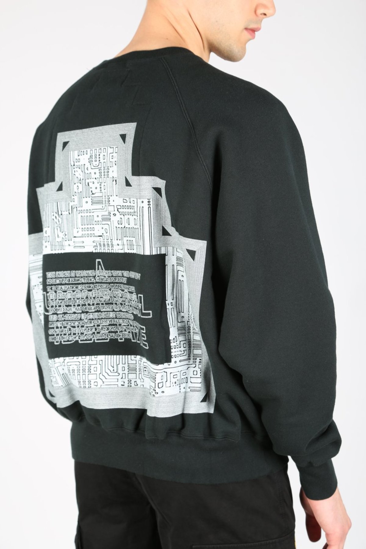 Cav Empt IDEE FIXE CREW NECK - BLACK | Garmentory 