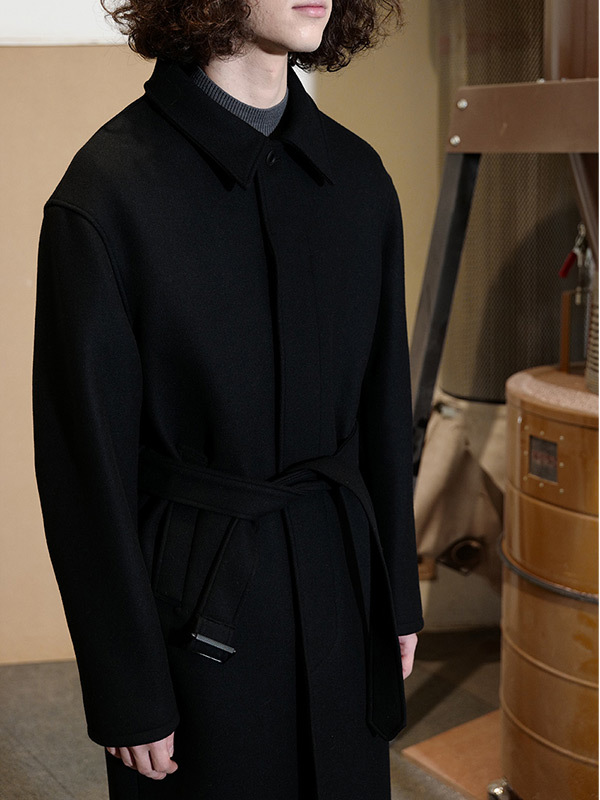 CHRISCHRISTY Wool Mac Coat - Black CHRISCHRISTY Wool Mac Coat - Black