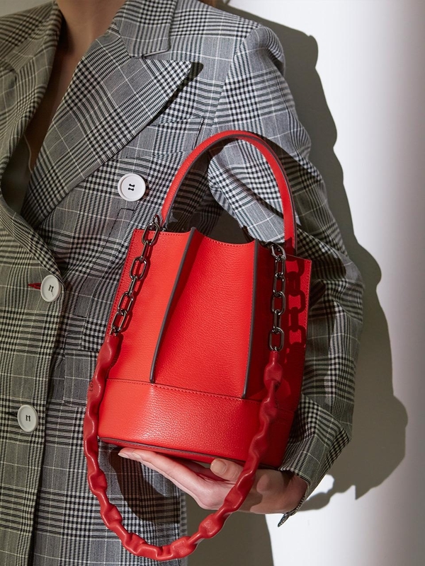 LOEUVRE Sac De Lumiere Shoulder Bag - Red | Garmentory