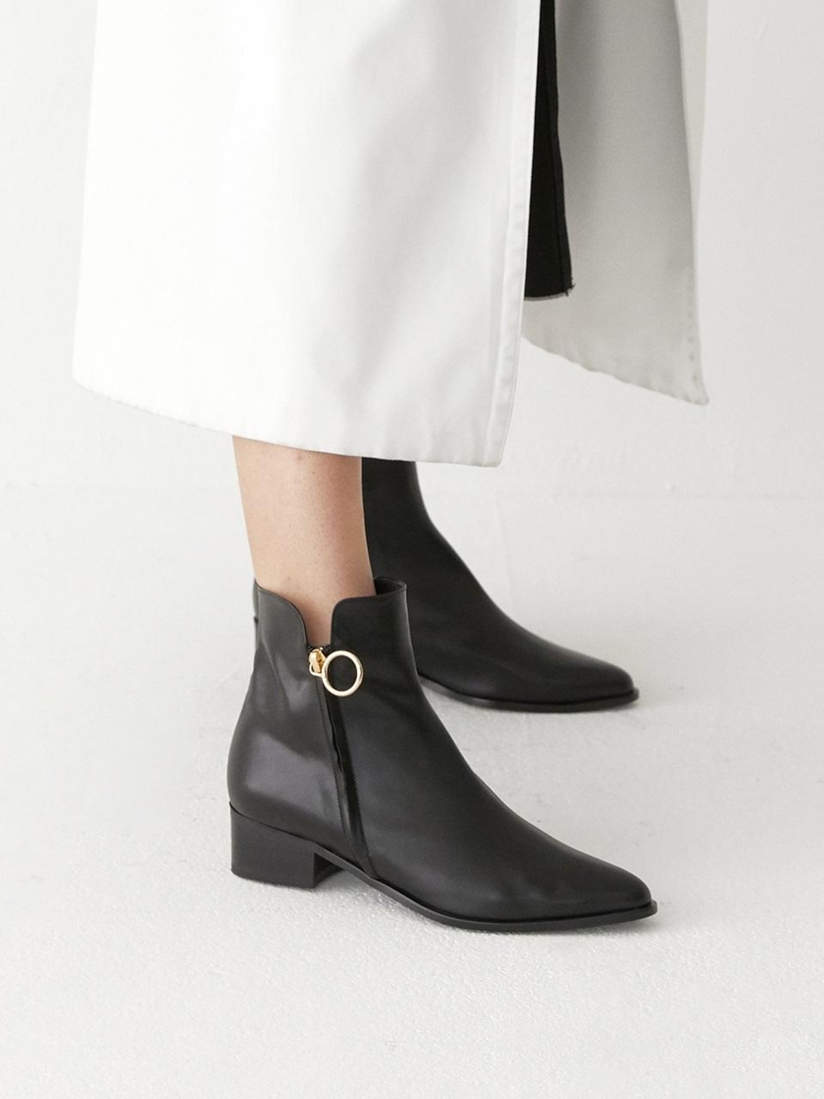Black Apron – Durable, Adjustable & Functional