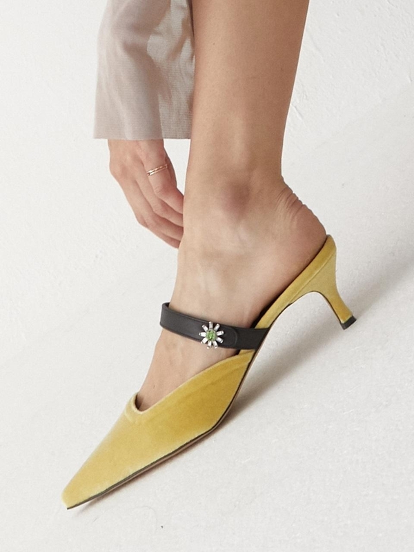 Doratore Stella Velvet Mules Yellow Garmentory