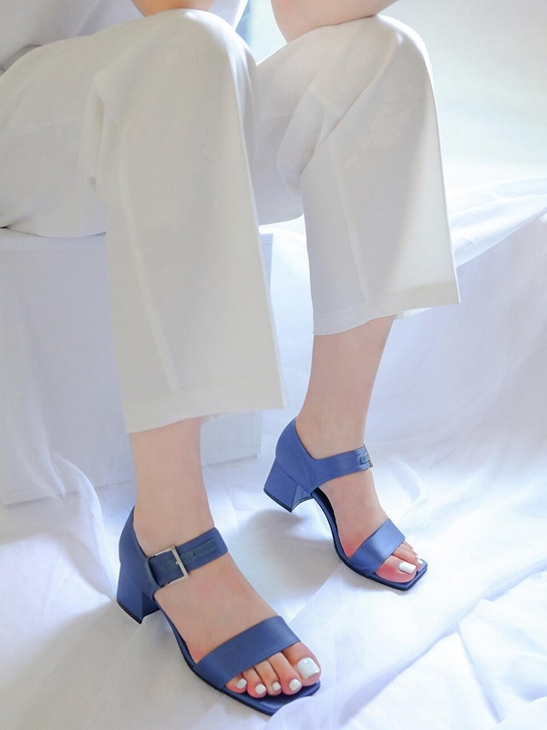 navy mid heel sandals