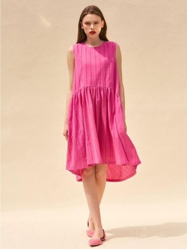 THE SUIN Easy Fit Sleeveless Dress - Hot Pink THE SUIN Easy Fit Sleeveless Dress - Hot Pink