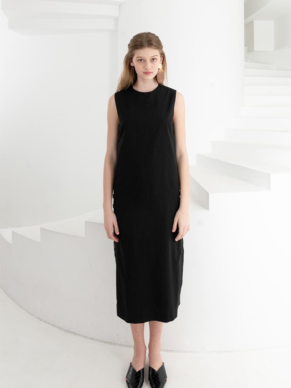 THE SUIN Linen Slit Button Dress - Black | Garmentory
