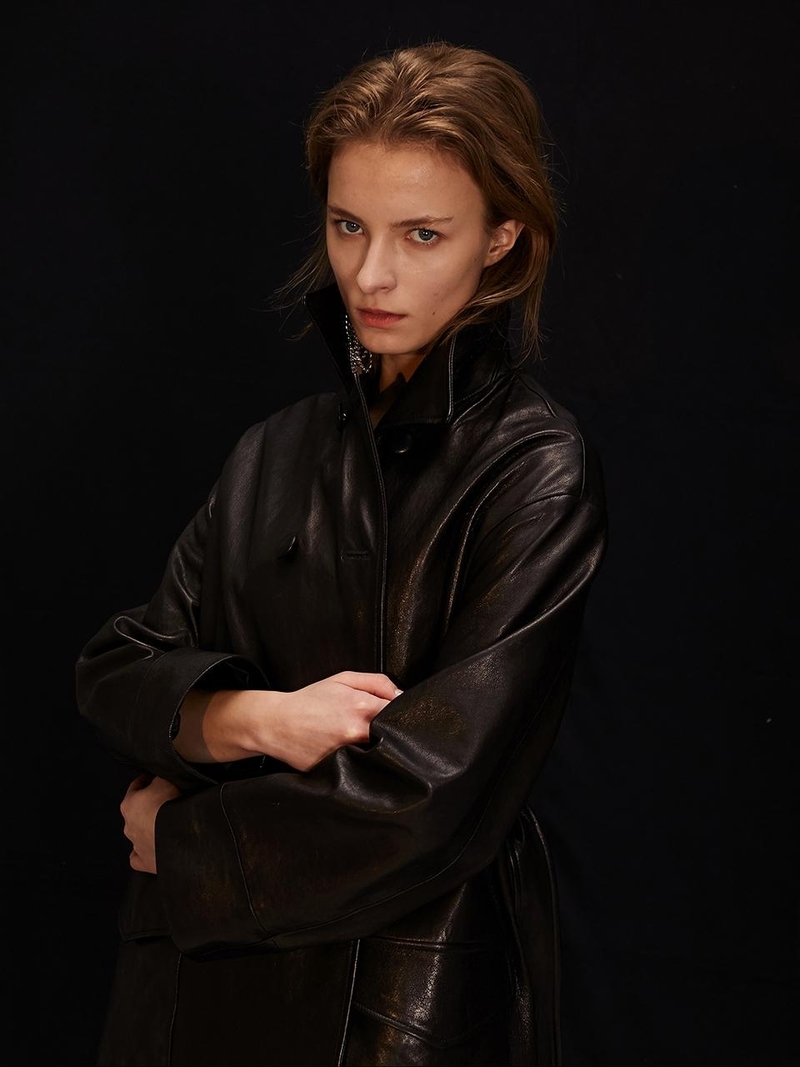 ★MARDI MERCREDI★VEGETABLE LAMBSKIN CROPPED JACKET_BLACK★ MARDI MERCREDI Vegetable Lambskin Leather Coat - Black