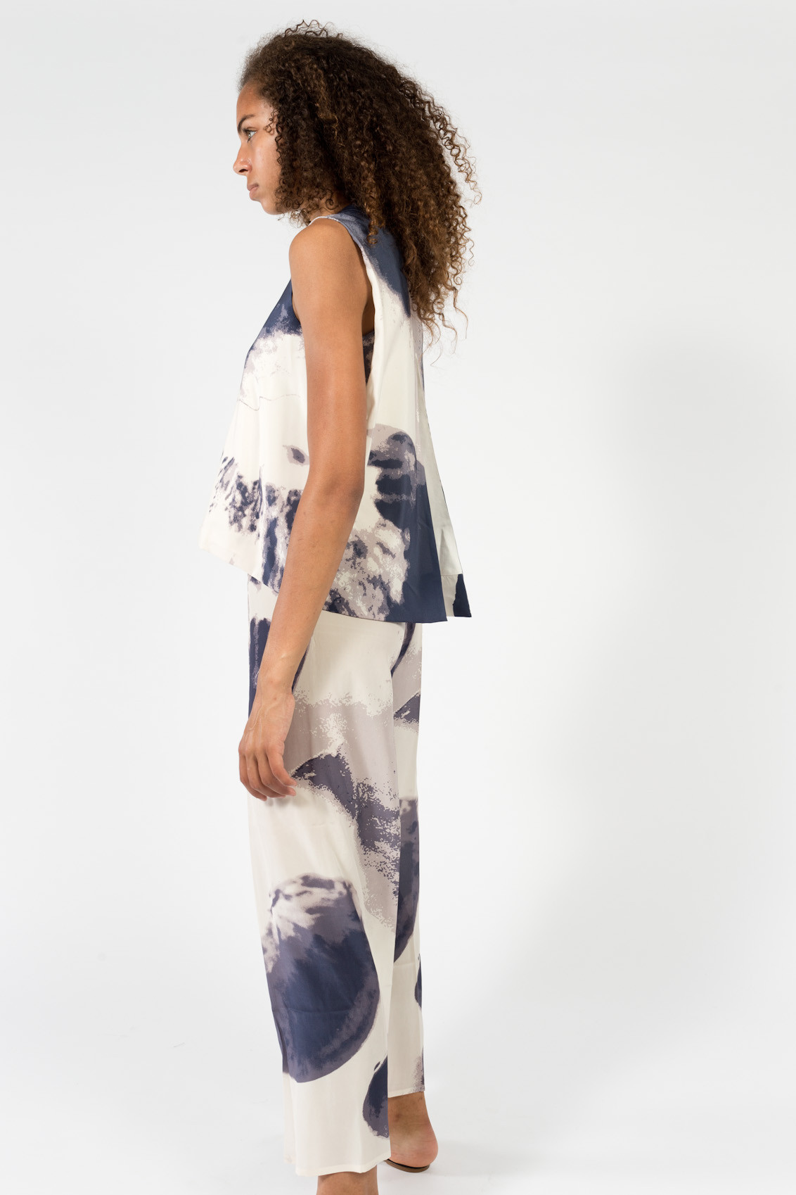 KAAREM Jellyfish Silk Shell Top Garmentory