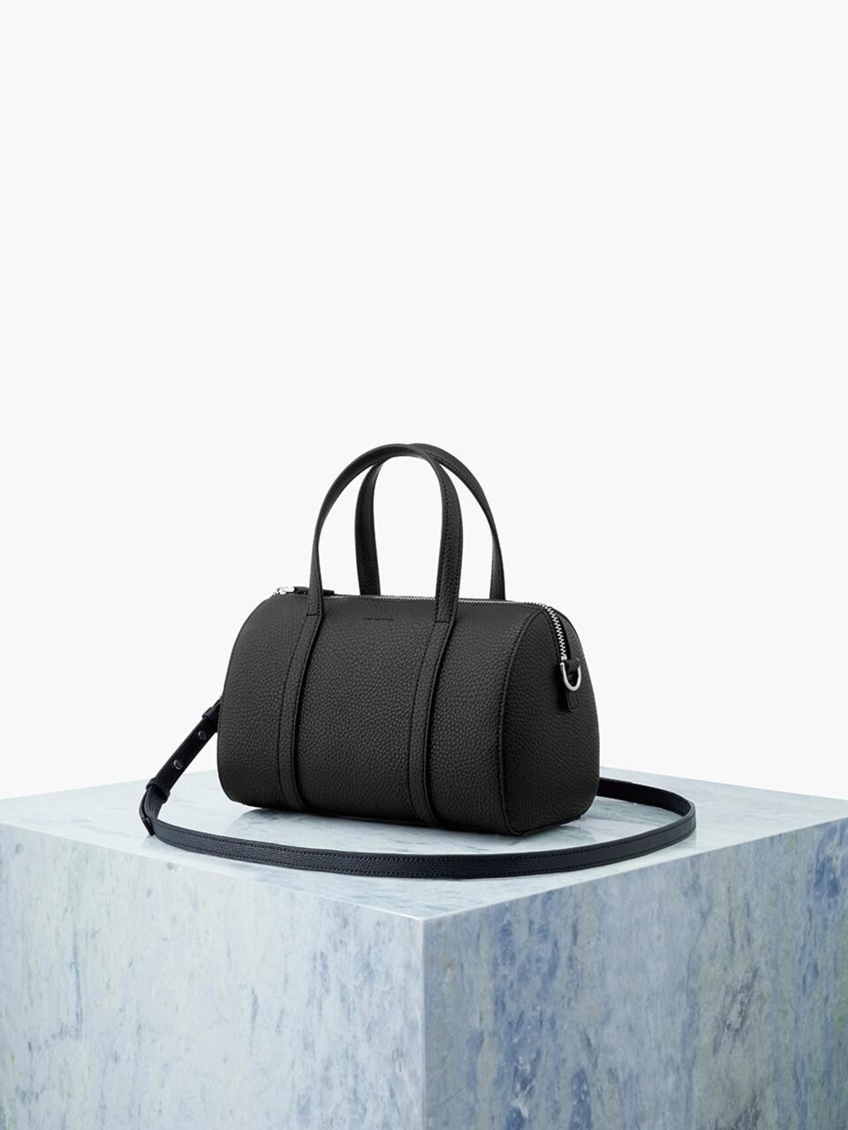 Find Kapoor Basic Line Set 23 Boston Bag - Black | Garmentory