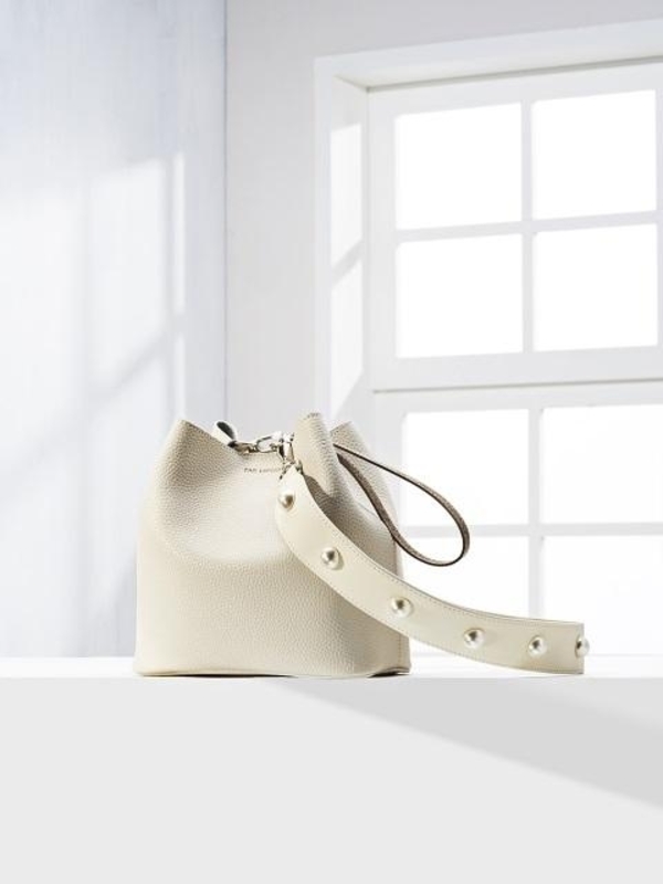 Find-Kapoor-Pearl-Pingo-Basic-