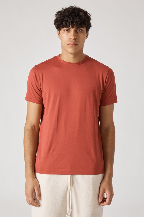 Sunspel Short Sleeve Crew Neck T-Shirt - Scarlet Sunspel Short Sleeve Crew Neck T-Shirt - Scarlet