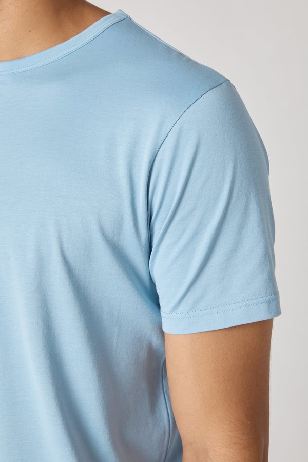 Sunspel Short Sleeve Crew Neck T-Shirt - Sky Blue Sunspel Short Sleeve Crew Neck T-Shirt - Sky Blue