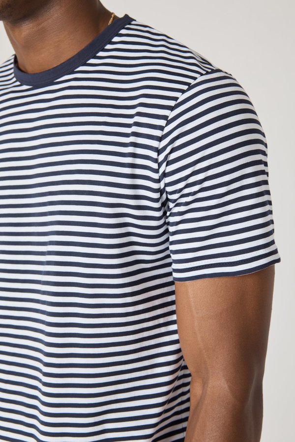 Sunspel Short Sleeve Crew Neck T-Shirt - White/Navy Sunspel Short Sleeve Crew Neck T-Shirt - White/Navy