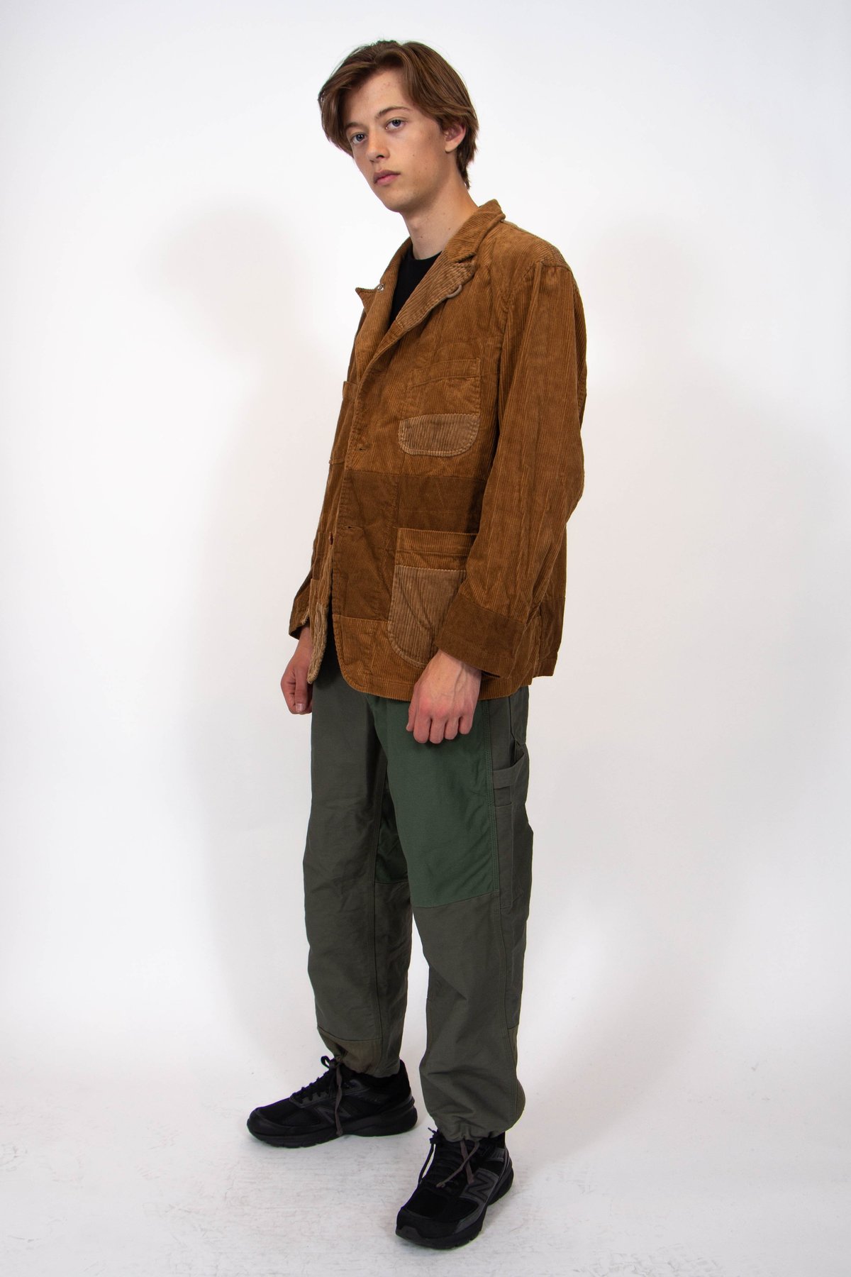 ジャケット・アウター Bedford Jacket - 8W Corduroy - Chestnut Engineered Garments Cotton 8W Corduroy Bedford Jacket