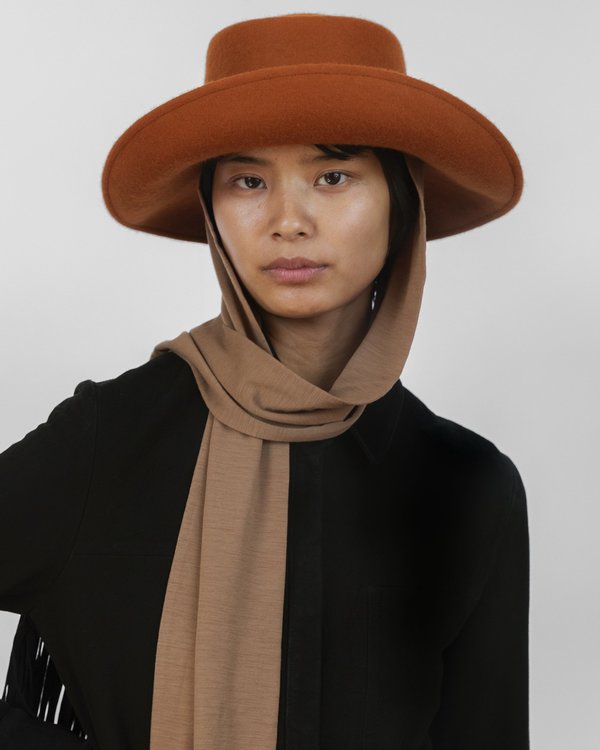 Clyde Gambler Hat W. Neck Scarf Clyde Gambler Hat W. Neck Scarf