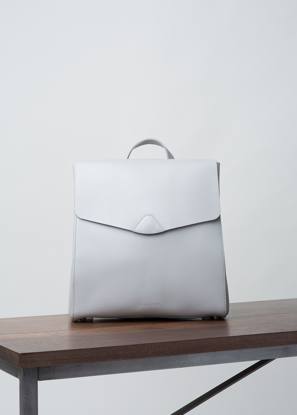 Vere Verto Grey Macta Convertible Backpack | Garmentory display picture 1