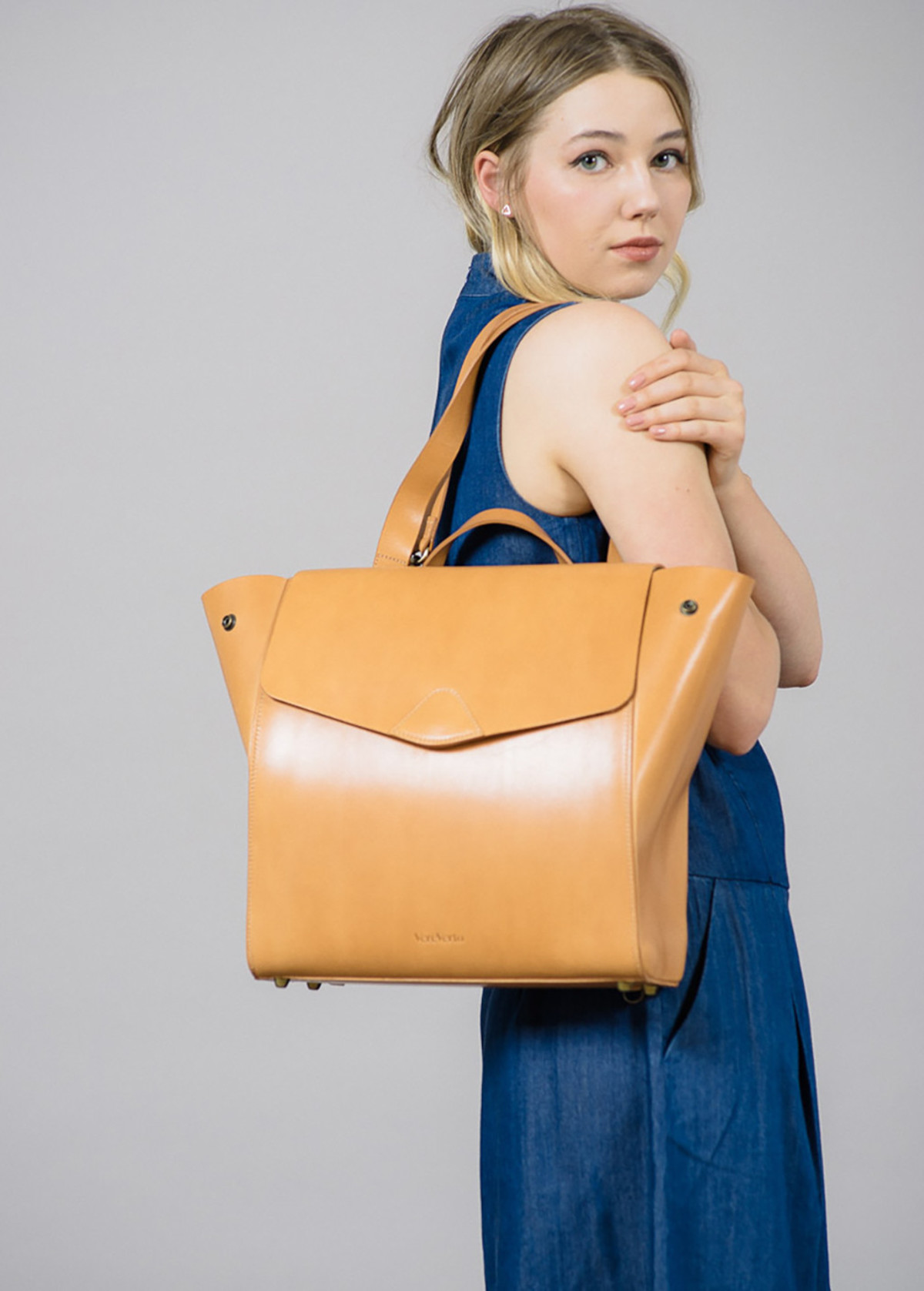 Vere Verto Honey Macta Convertible Backpack | Garmentory