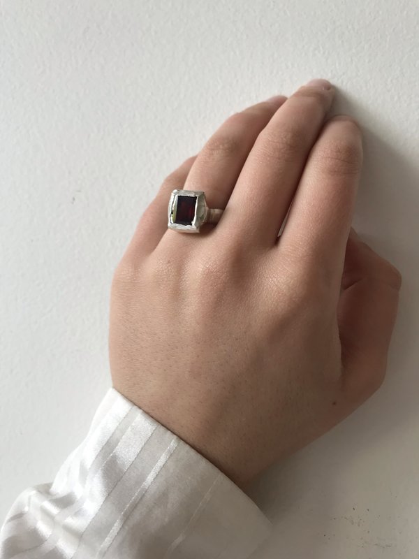 BEFORE MARCH Slab stone ring BEFORE MARCH Slab stone ring