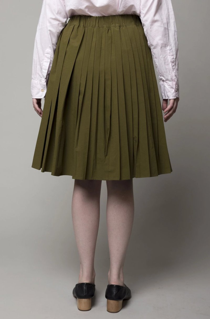 A Punto B Pleated Skirt - Grass Green
