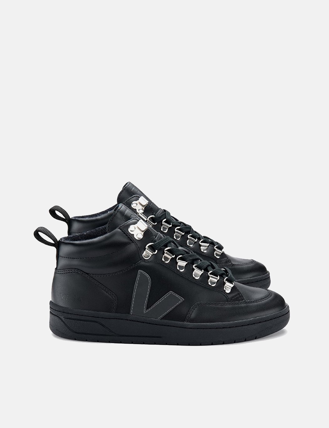 black trainers black sole womens