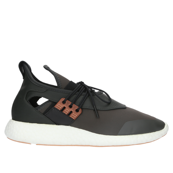 y3 elle run