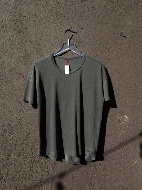 Le Bon Shoppe - Sunday Tee Almost Black main image 1