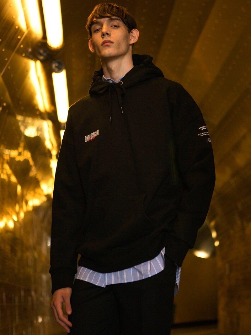 【ADSB ANDERSSON BELL】LACE-UP ANORAK HOODIE BLACK ADSB ANDERSSON BELL】LACE-UP ANORAK HOODIE BLACK パーカー