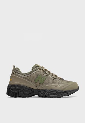 New Balance 801 Trail Pack - Green 