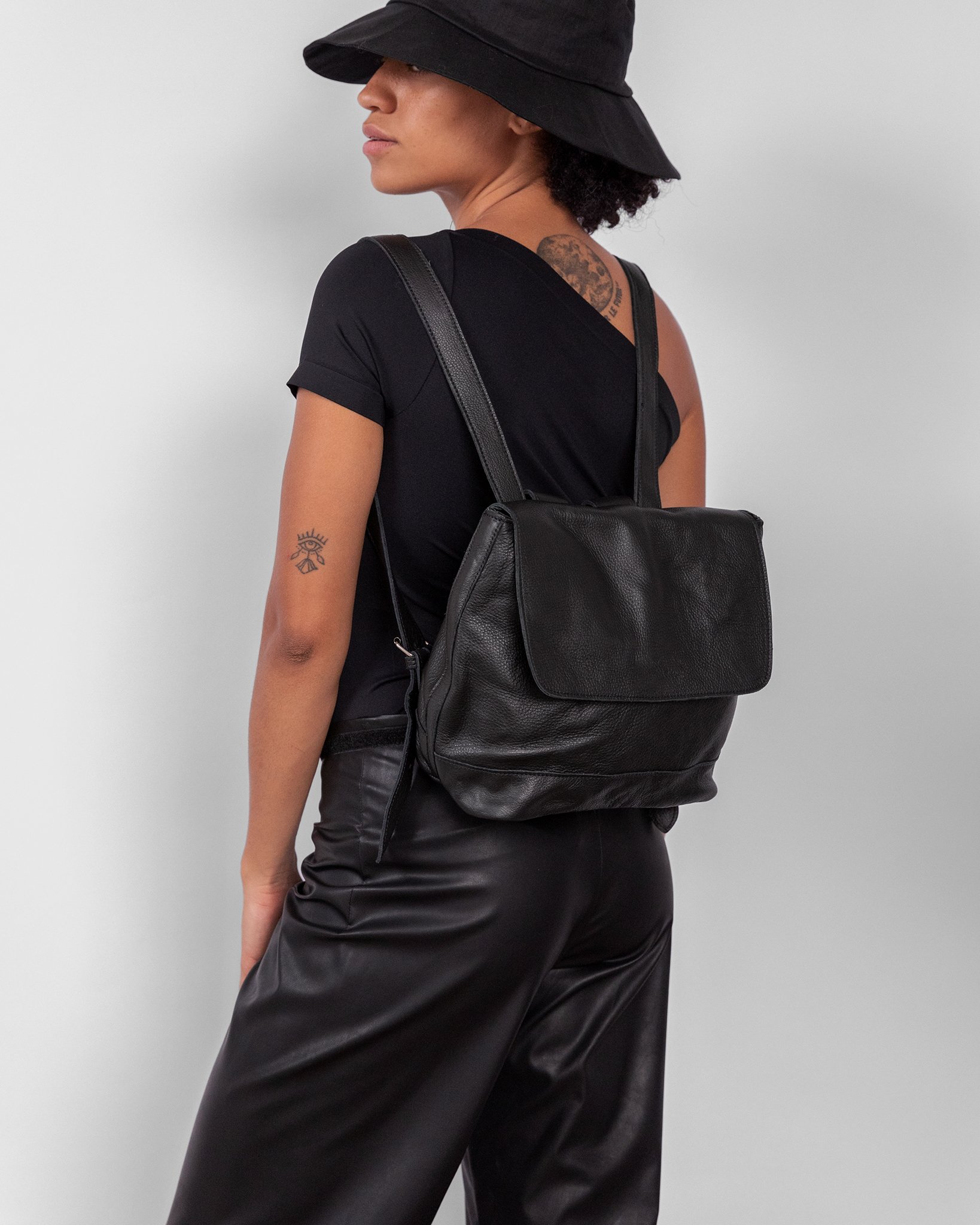 Clyde Room Leather Backpack Clyde Leather Room Backpack - Black | Garmentory main image 4