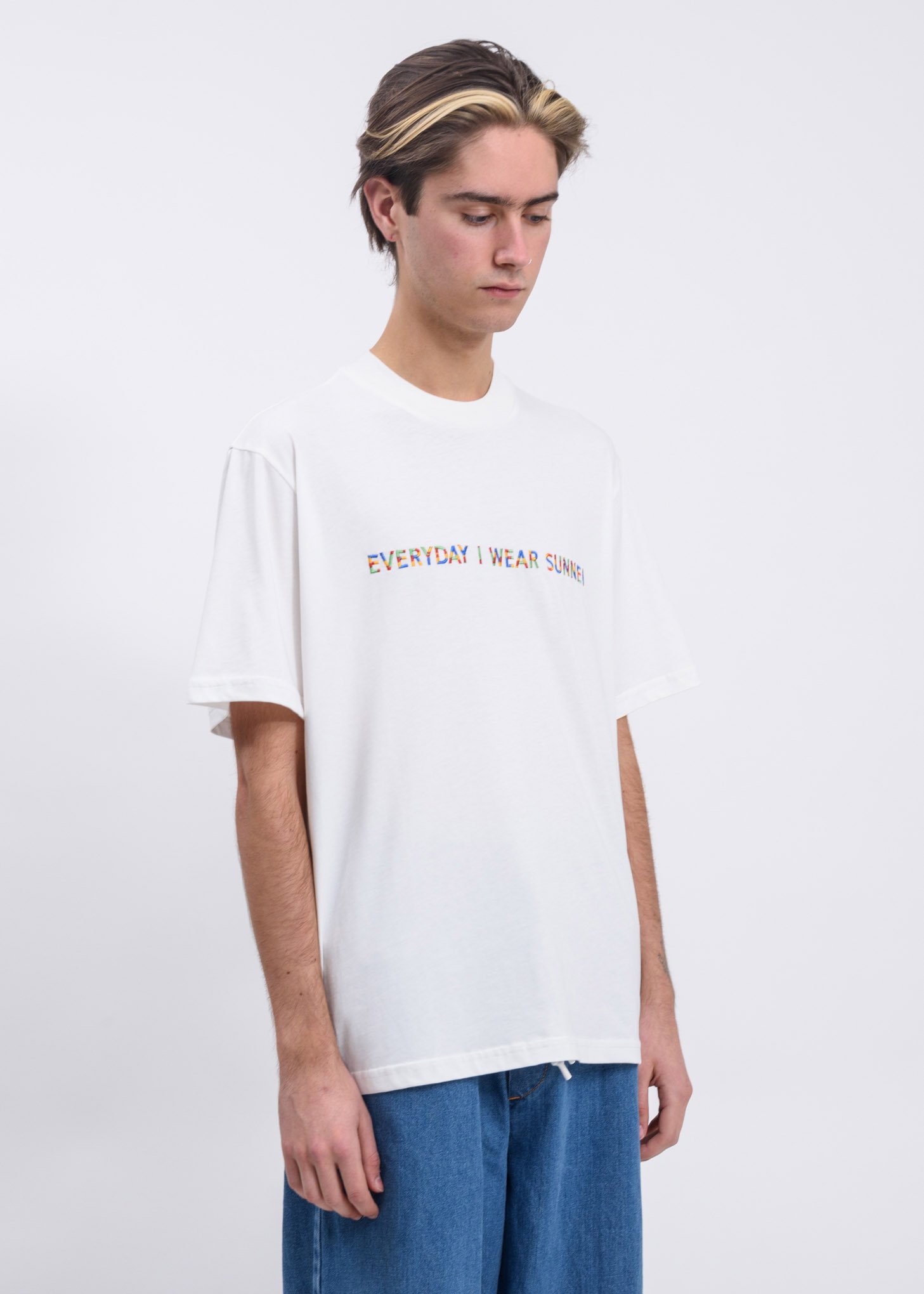 【関税込み】SUNNEI Tシャツ Sunnei logo-print Cotton T-shirt | Black | FARFETCH AO