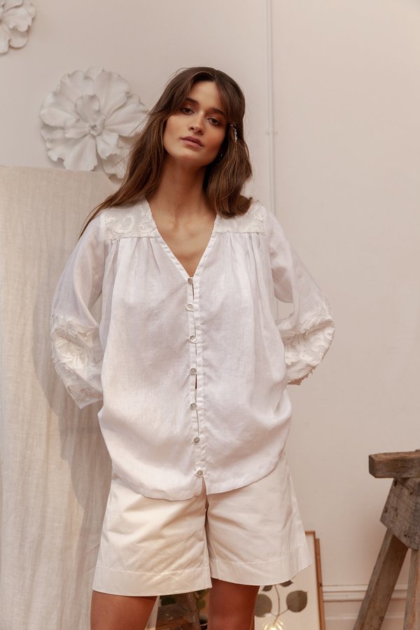BEFORE MARCH Smock top - white BEFORE MARCH Smock top - white