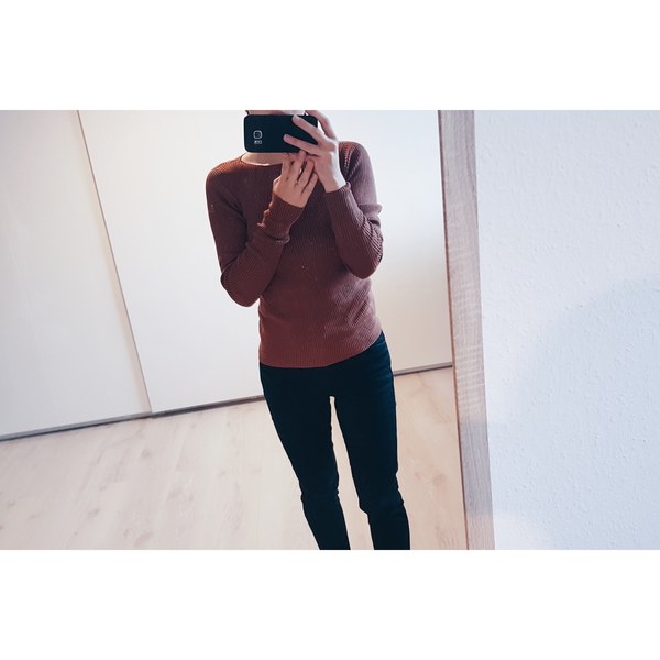Baserange Molecule Pullover Baserange Molecule Pullover