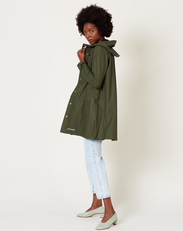 Unisex Stutterheim Lightweight Mosebacke raincoat - Green Unisex Stutterheim Lightweight Mosebacke raincoat - Green
