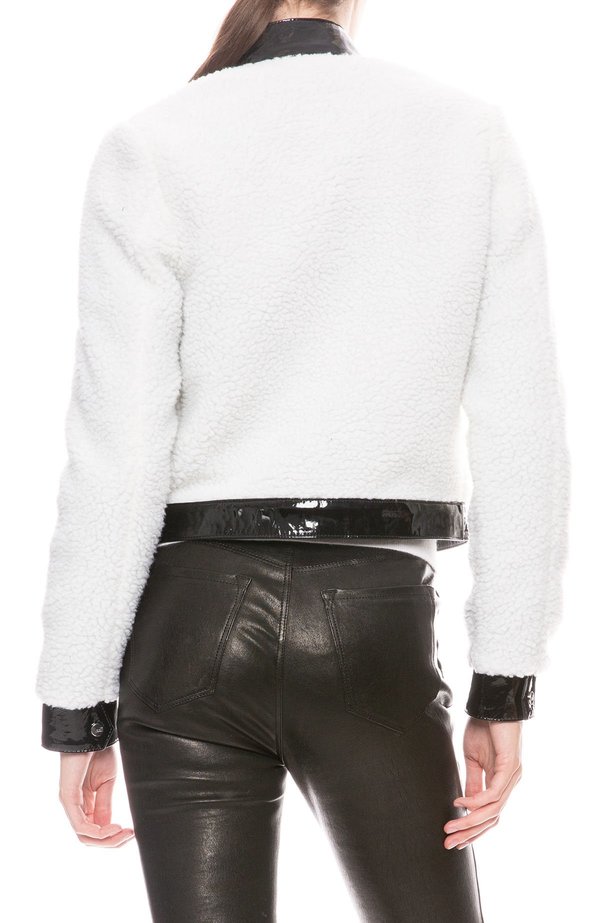 THE MIGHTY COMPANY St. Andrews Sherpa Jacket - WHITE/PATENT BLACK THE MIGHTY COMPANY St. Andrews Sherpa Jacket - WHITE/PATENT BLACK