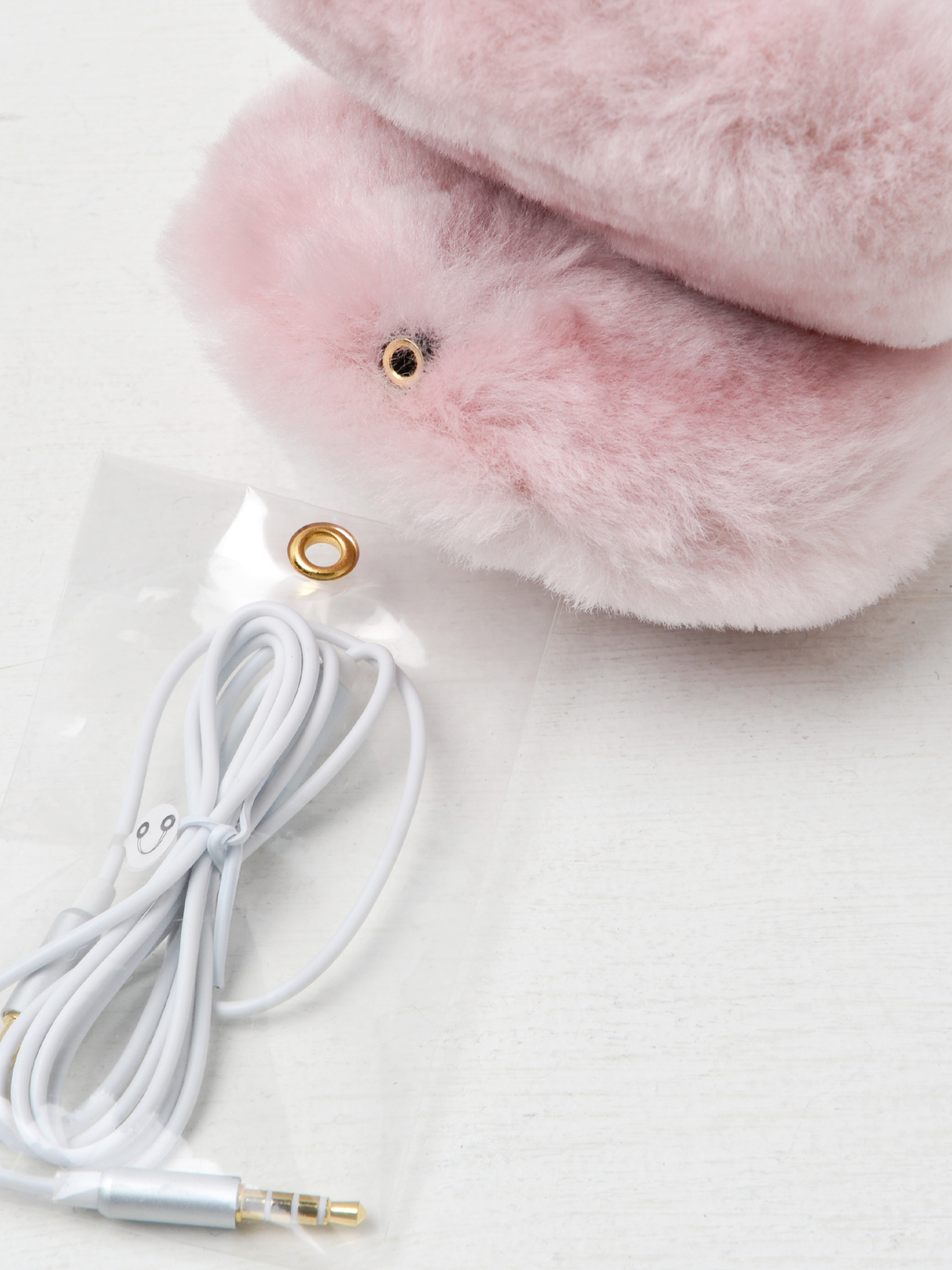 Ultra Rare Ugg Pink Wired Ear Muffs With Box Pink/purple Ugg earmuff and glove set New | Mercari main image 3