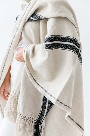 Pampa poncho - Black/white Pampa poncho - Black/white