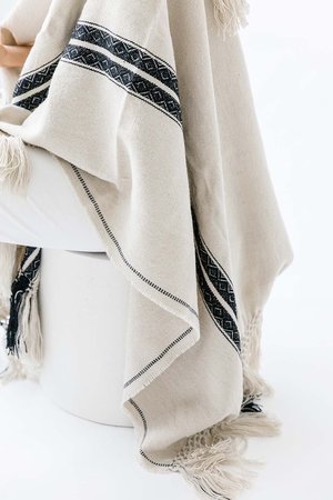 Pampa poncho - Black/white Pampa poncho - Black/white