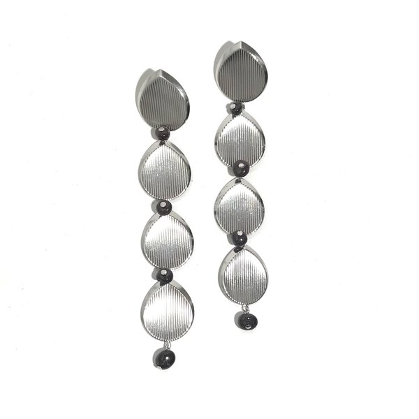 PAR ICI Leaf Drop Dangles - RHODIUM PLATE PAR ICI Leaf Drop Dangles - RHODIUM PLATE
