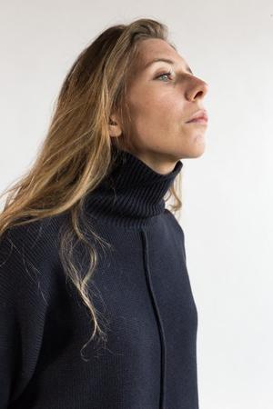 Nomia Seam Turtleneck - midnight Nomia Seam Turtleneck - midnight