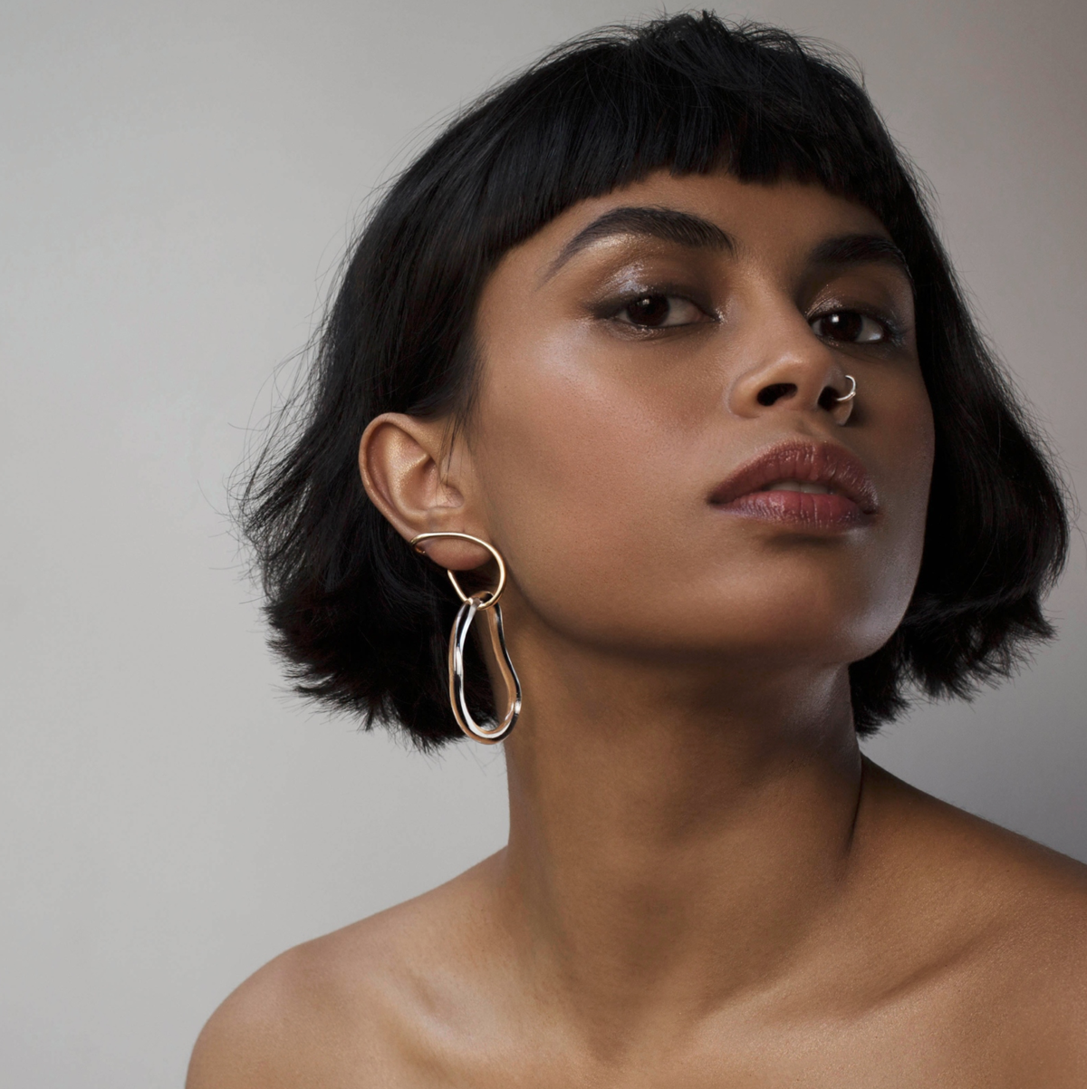 ANNIKA INEZ endless curve earrings ゴールド Annika Inez Endless Glassy Earrings - Gold/Glass | Garmentory