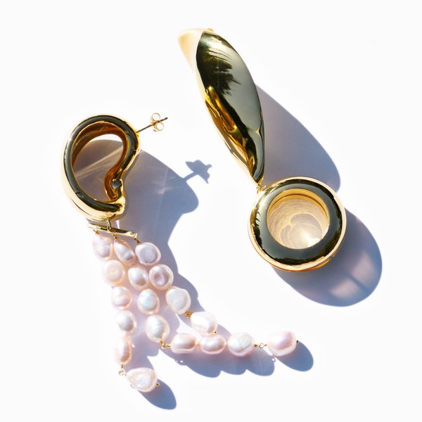MING YU WANG Berber Earrings - 18k Gold Plated/Pink Pearls MING YU WANG Berber Earrings - 18k Gold Plated/Pink Pearls