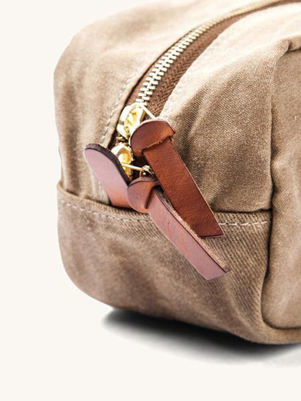 Tanner Goods Drifter Dopp Kit - Waxed Field Tan Tanner Goods Drifter Dopp Kit - Waxed Field Tan