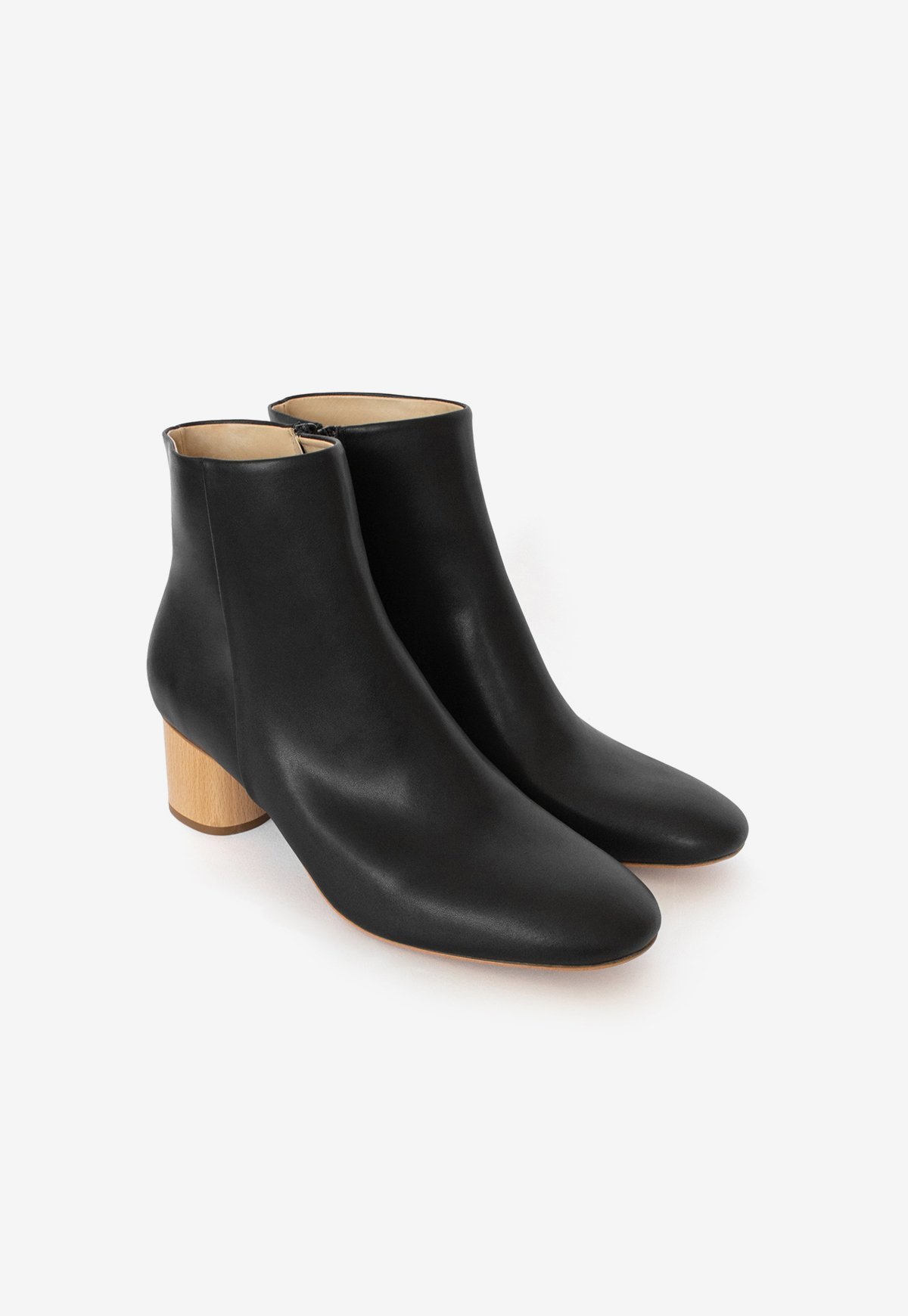 Sydney Brown Low Ankle Boots - Image 3 of 5