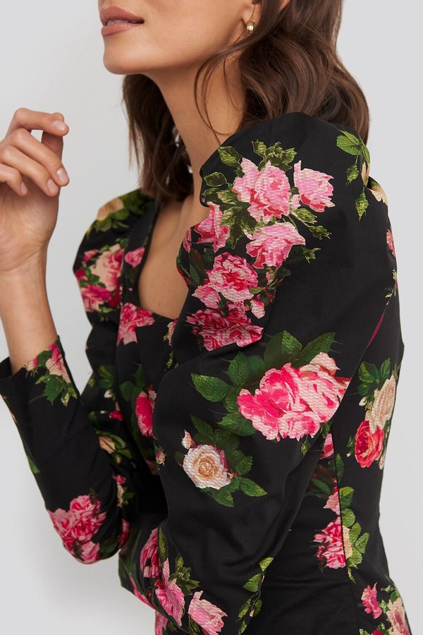 NA-KD Voluminous Shoulder Dress NA-KD Voluminous Shoulder Dress