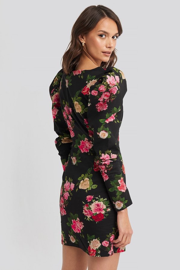 NA-KD Voluminous Shoulder Dress NA-KD Voluminous Shoulder Dress