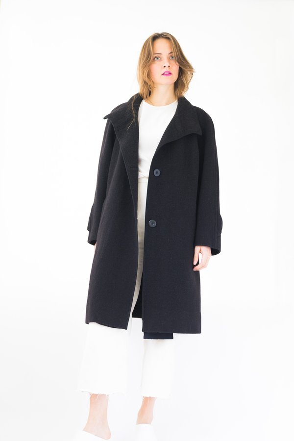 Backtalk PDX Vintage Wool Coat - Black Backtalk PDX Vintage Wool Coat - Black