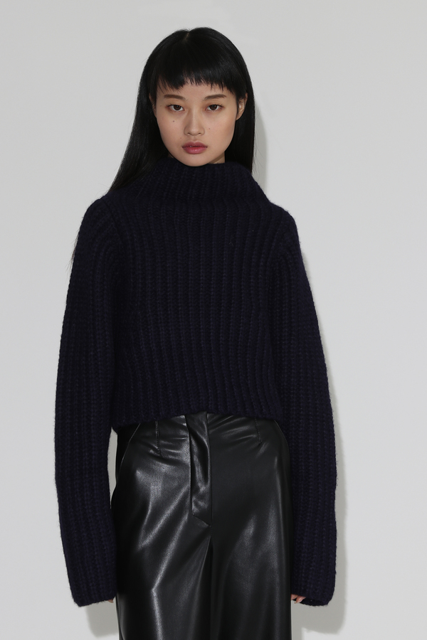 Shaina Mote Crop Knit Turtleneck Pullover - Navy Shaina Mote Crop Knit Turtleneck Pullover - Navy