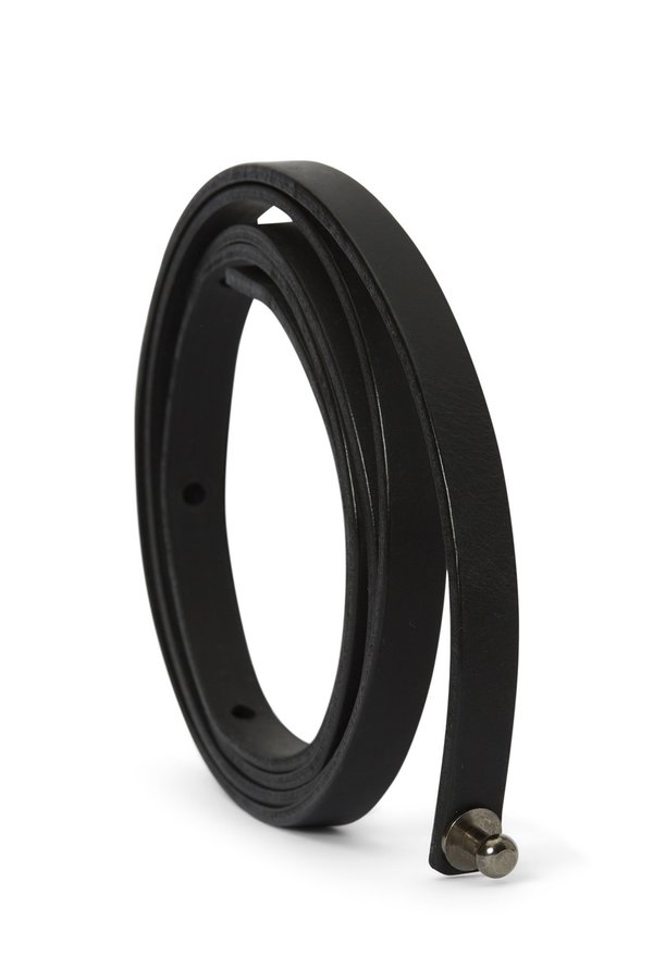 Oyuna Tibi Leather Travel Throw Belt - Black Oyuna Tibi Leather Travel Throw Belt - Black