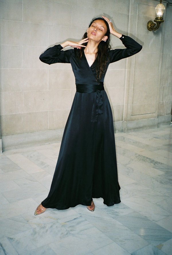 Kamperett LINDEN SILK MAXI WRAP DRESS - BLACK Kamperett LINDEN SILK MAXI WRAP DRESS - BLACK