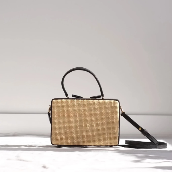 INNÉ Studios Guita Mini Box Bag - Black INNÉ Studios Guita Mini Box Bag - Black