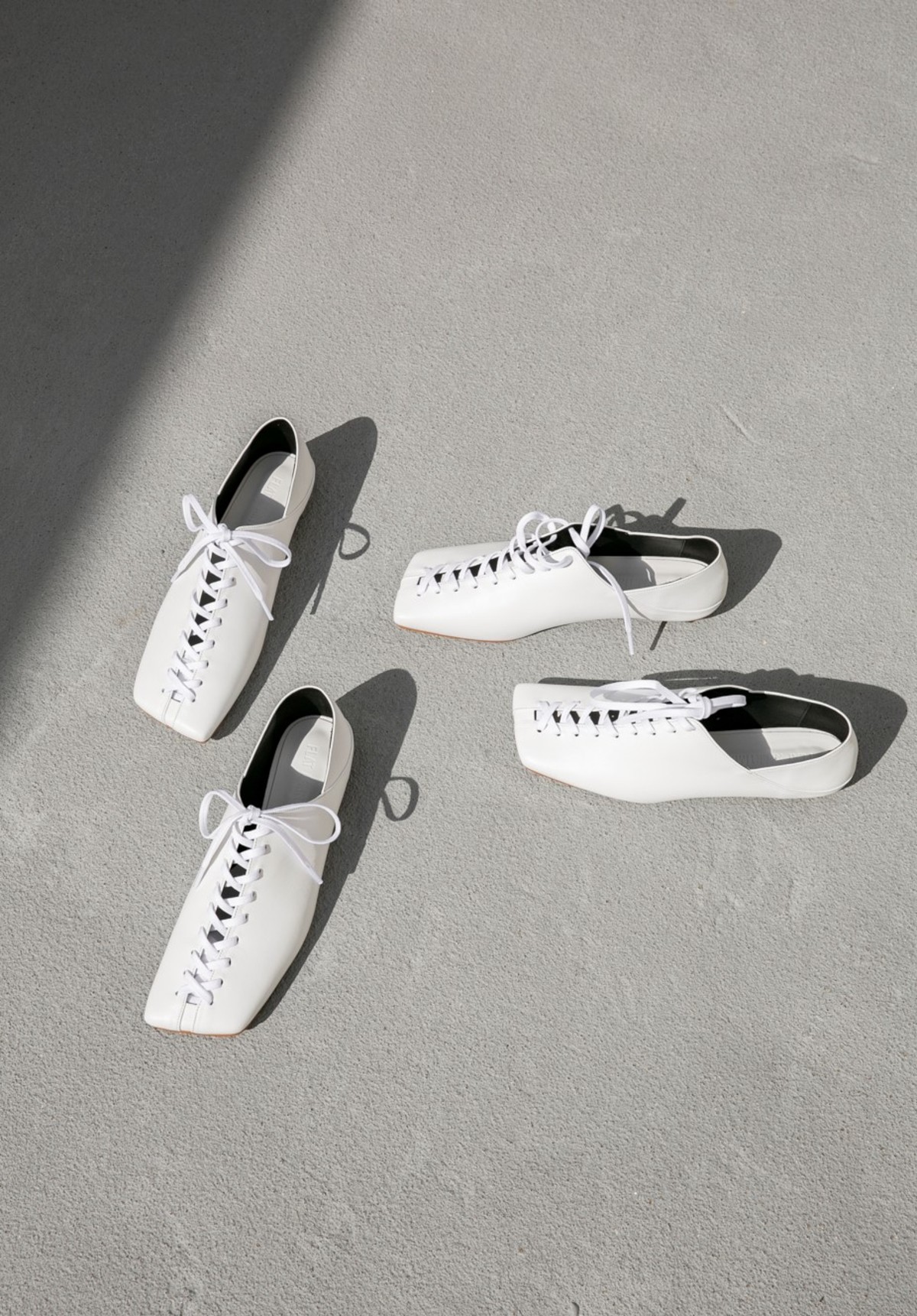 FLAT APARTMENT SQUARED TOE LACE UP FLATS - WHITE - Image 2 of 6