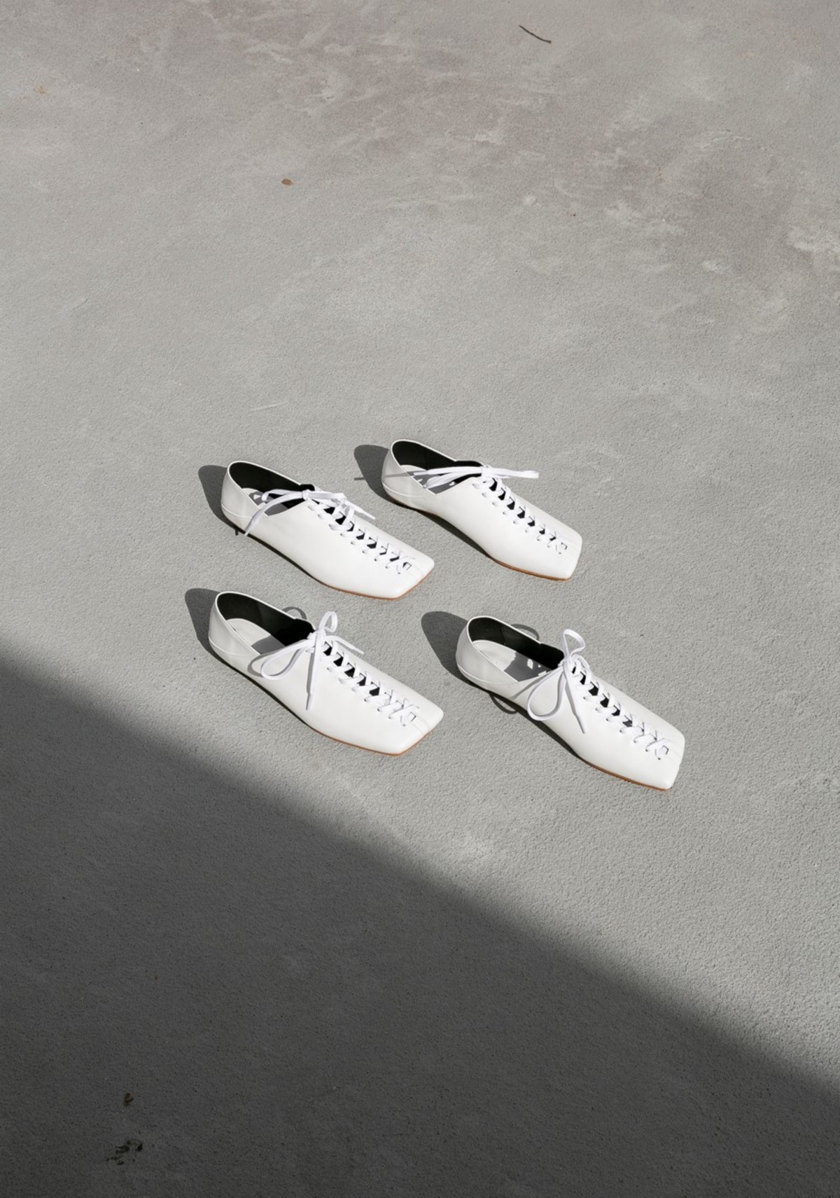 FLAT APARTMENT SQUARED TOE LACE UP FLATS - WHITE - Image 3 of 6